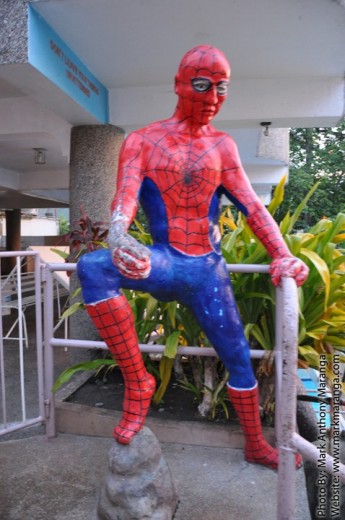 Spiderman Statue