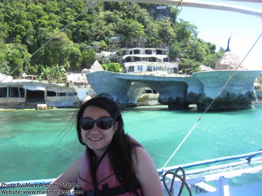 Lisa passing by 'Pacquiao's resort'