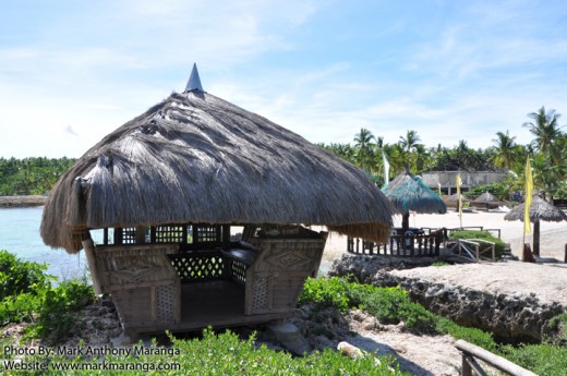 Another style of hut at Mangodlong