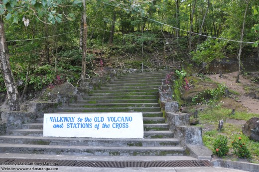 The first steps of the walkway