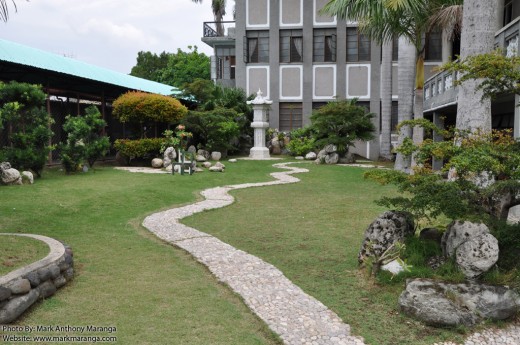 Landscape Design of Longhua Temple