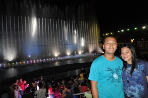 Mark and Lisa at the Musical Fountain Show