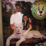 Mark and Lisa holding a Tiger