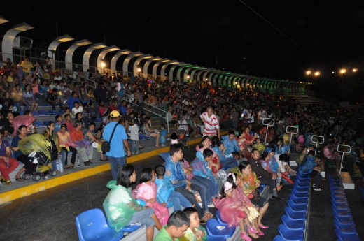 Spectators of the Musical Fountain - 10 min before start