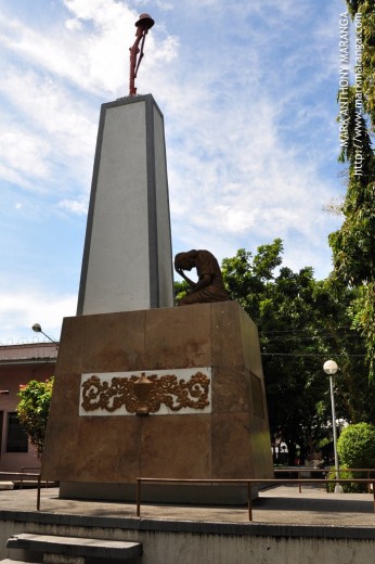 Bacolod City Plaza's War Memorial