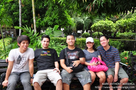 RC, Jim2x, Mark, Lisa, Bouying in Intramuros near Pasig River