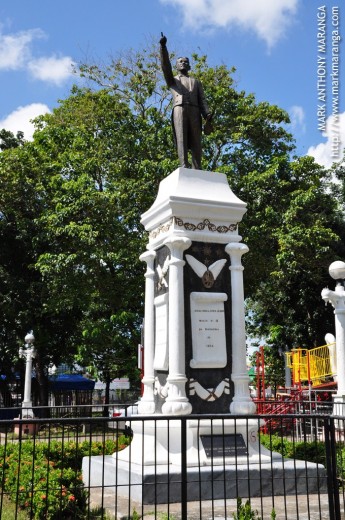 Statue of Graciano Lopez Jaena