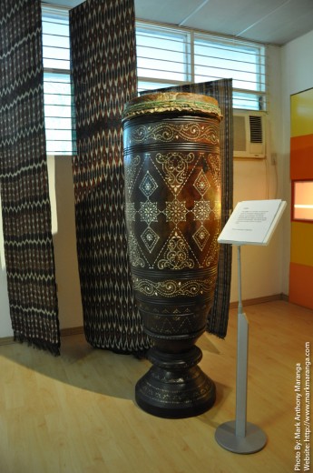 Tabo - wooden carved drum