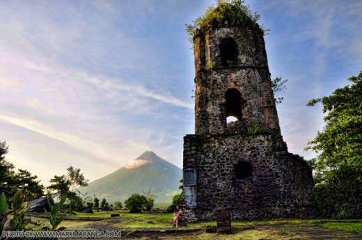 Cagsawa Ruins Park