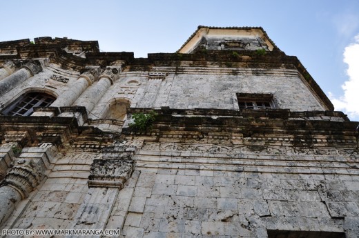 Facade of Loon Church