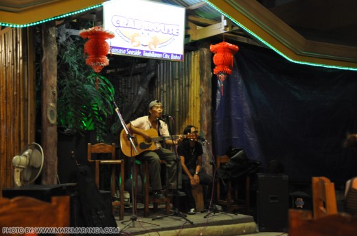 Acoustic Performers