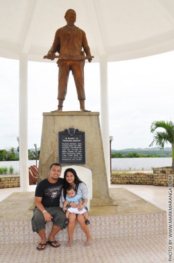 Mark, Lisa and Sam at Dagohoy Historical Park