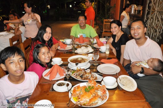 Ursos and Maranga Family in Crab House