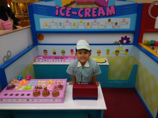 Stephen as Ice Cream Vendor in Kidzoona