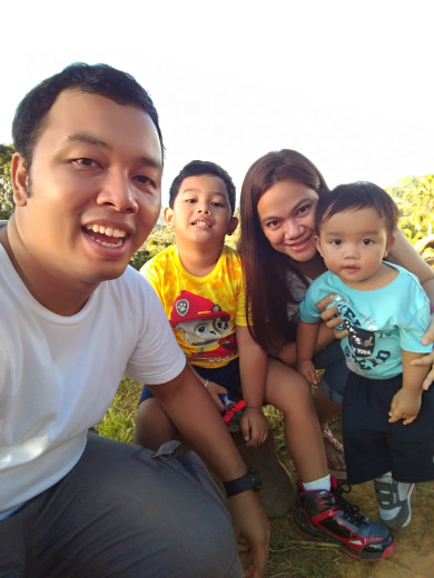 Maranga Family in Sirao Flower Farm