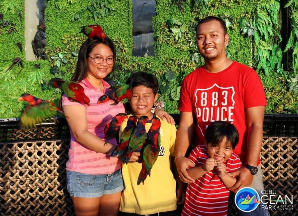 Family Picture with Parrots